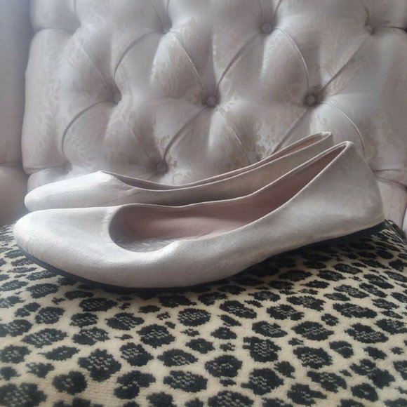 TIME AND TRU Beige or Cream w/ Gold Shimmer Ballet Flats Shoes Women Size 8 - Picture 4 of 12